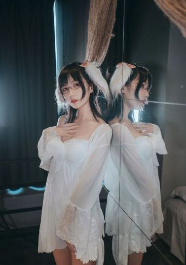 《年轻的秘书》电影_免费手机在线看片