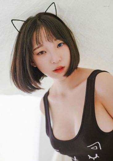《年轻的寡妇》中文字幕_蓝光动漫在线观看