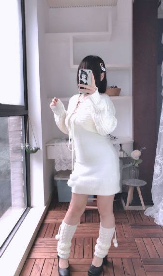 恸哭的女教师_国产剧高清视频播放